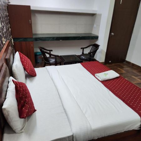 Hotel Aerotech Near Delhi Airport Νέο Δελχί Εξωτερικό φωτογραφία